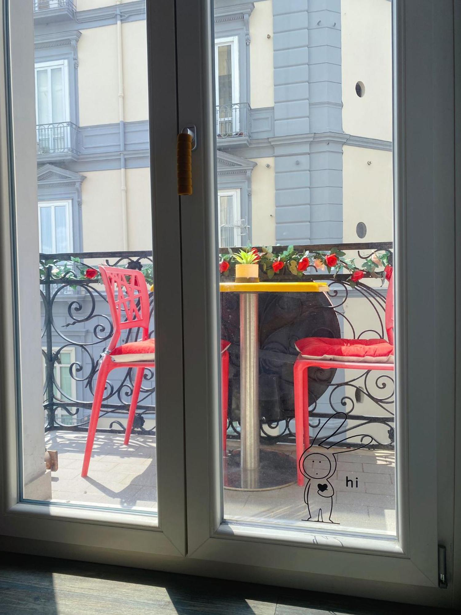Dolce Vita Rooms Наполи Екстериор снимка